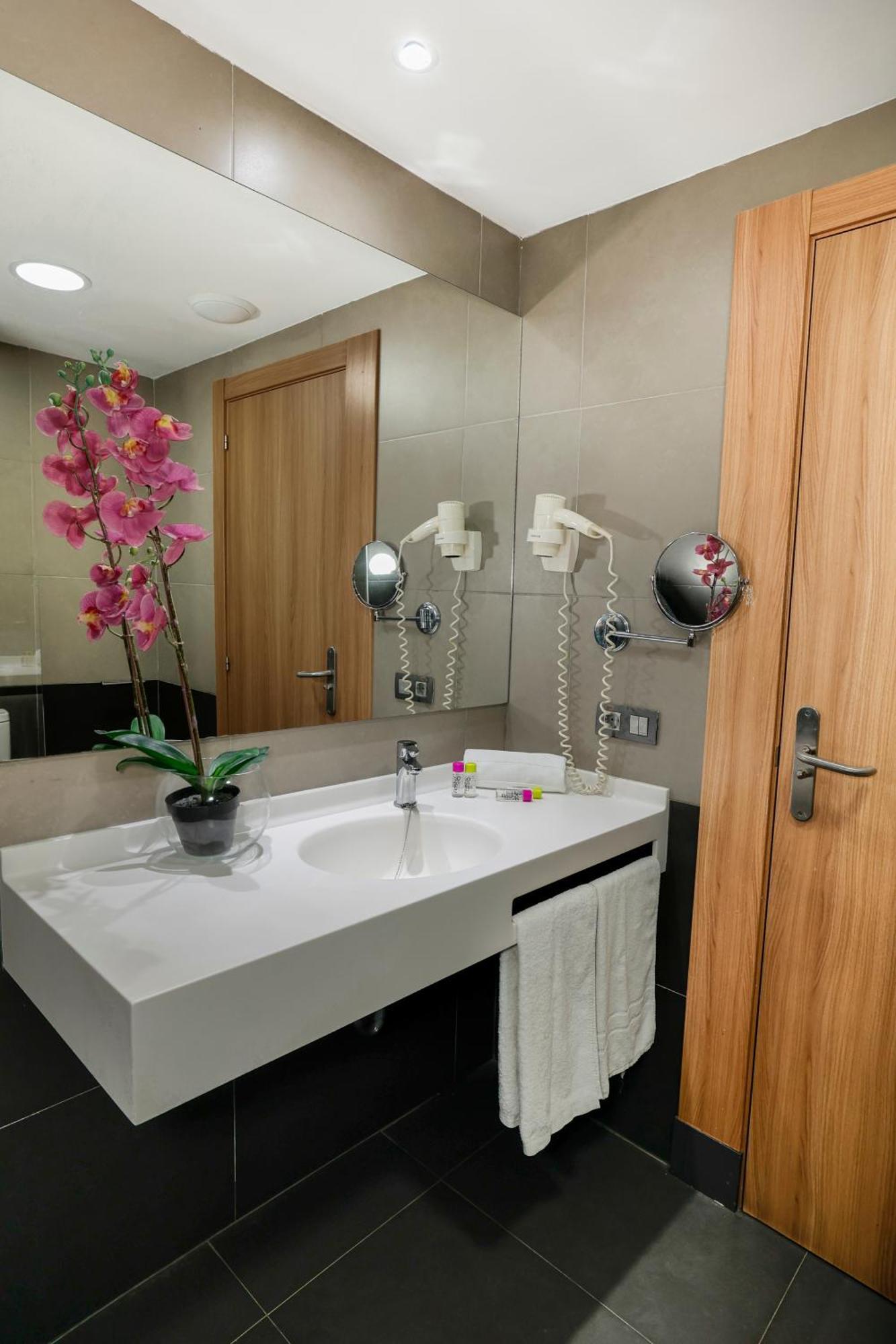 Flash - Recommended Adults Only 4 Sup 4* Benidorm